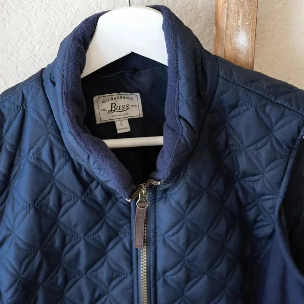 G.H. BASS VEST SZ L NAVY BLUE QUILTED PUFFER FLEECE FULL ZIP POCKETS MADE IN USA - Picture 2 of 9